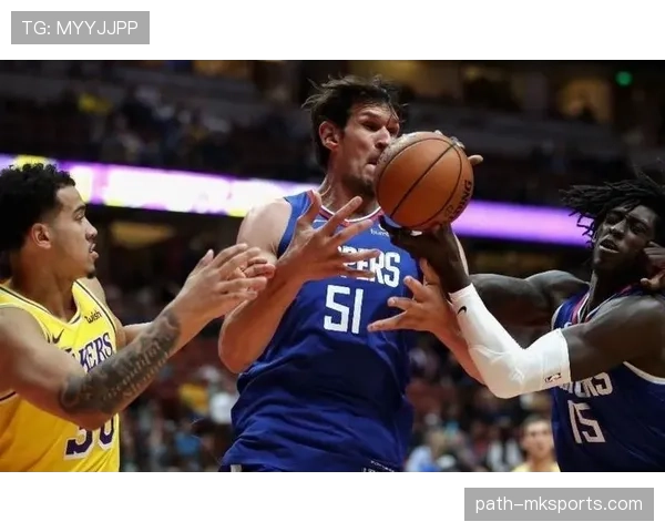 赖斯逼抢效率惊人,球队防守反击战术成亮点 赖斯逼抢效率惊人,球队防守反击战术成亮点